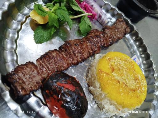 سفره خانه سنتی قلعه