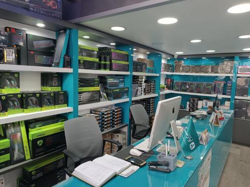 عکس مرکز پخش لپ تاپ و کامپیوتر آرکادیجی