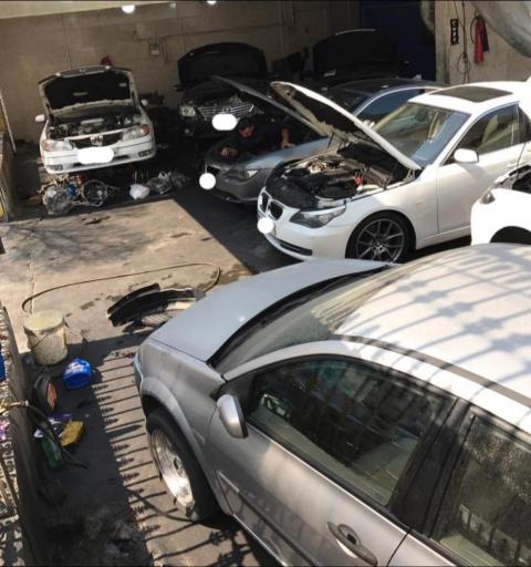 عکس تعمیرگاه گیربکس آرش