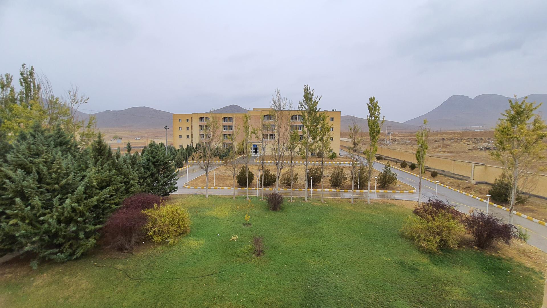 عکس خوابگاه دانشجویان دختر