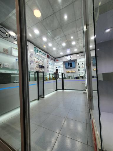 عکس فروشگاه موبایل امیدفون 