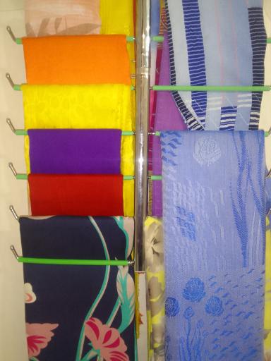 مغازه شال فروشی مسچی