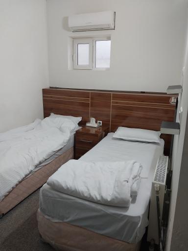 عکس هتل کاریز اردکان