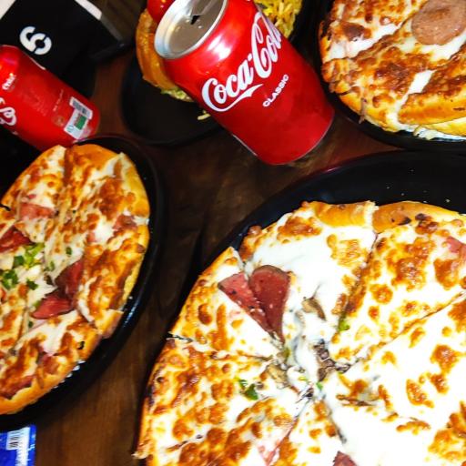 عکس پیتزا دهکده