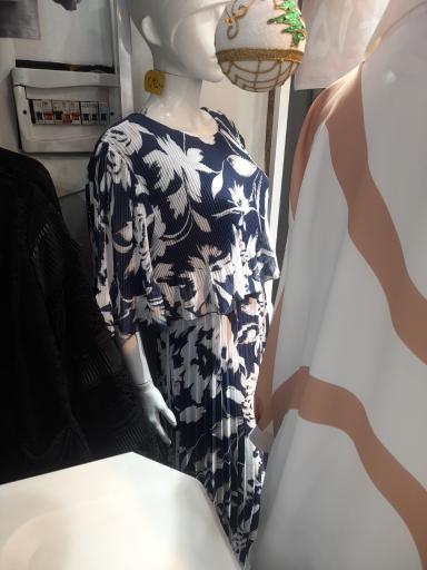 فروشگاه زیباوران(تای سیز)