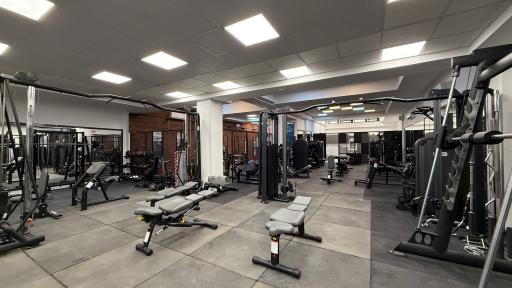 عکس باشگاه فیتنس و بدنسازی بانوان آداک