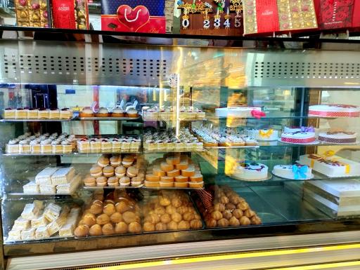 عکس شیرینی سرای پیوند