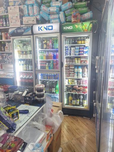 عکس سوپر مارکت آراد