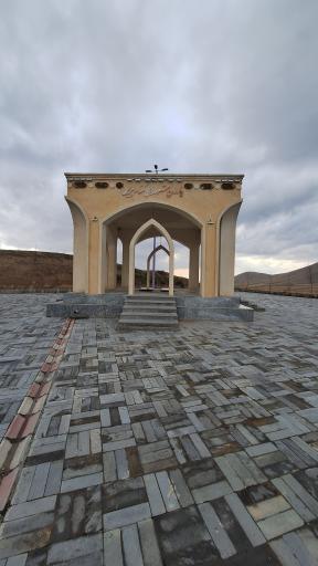 عکس یادمان شهدای گمنام هریس