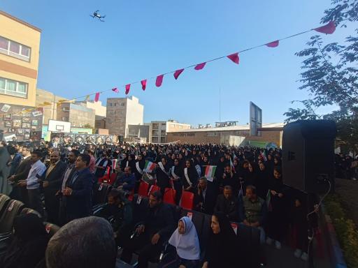 عکس هنرستان دخترانه خانباغی 