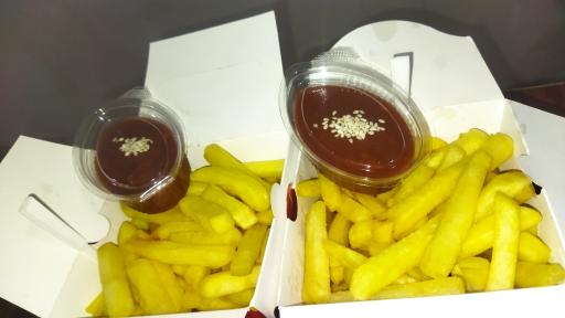 عکس سیب زمینی سرخ شده سیبچه