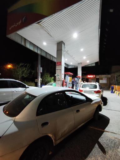 عکس پمپ بنزین