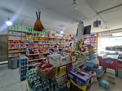 عکس سوپر مارکت صداقت