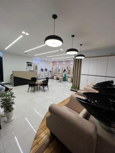 عکس مرکز زیبایی نعیمه غریبی 