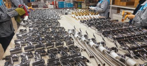 عکس کارخانه شیرآلات پارسیان