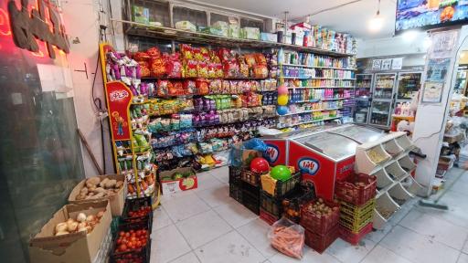 عکس سوپر مارکت صداقت