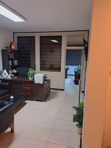 عکس وکیل و موسسه حقوقی و داوری قضایی ترنم عدالت