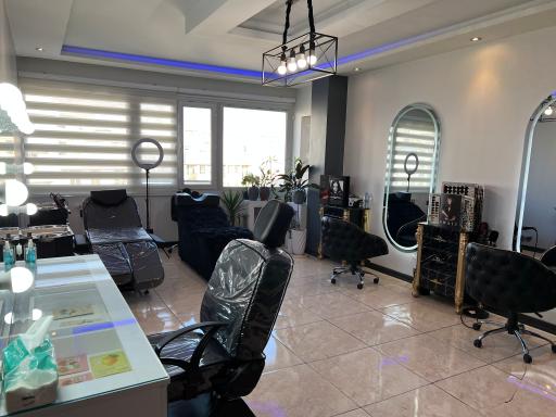 عکس سالن زیبایی سپیده منیری