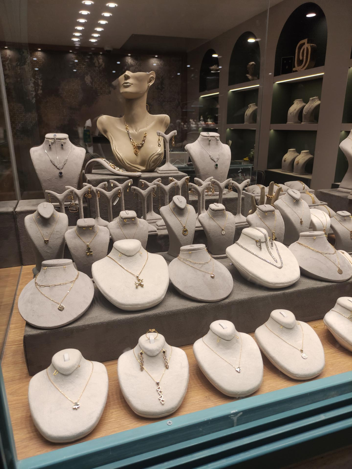 عکس گالری طلای هویار