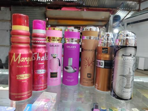 عکس لوازم آرایشی و بهداشتی چشمک