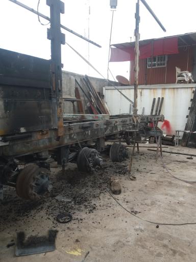 عکس تعمیرگاه کوگل 