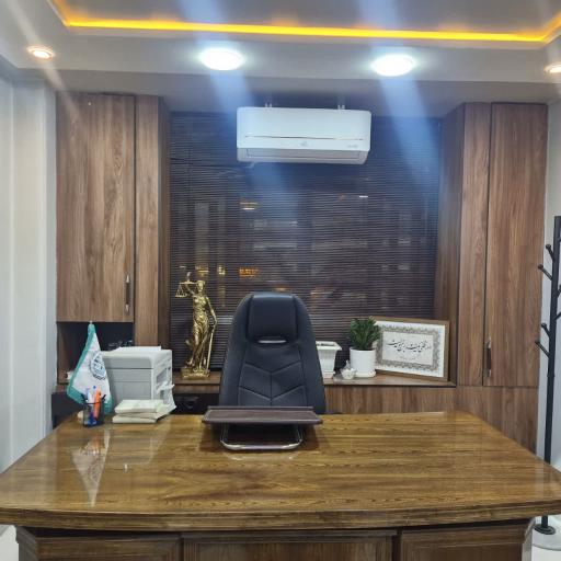 عکس دفتر وکالت مهدی رضوانی