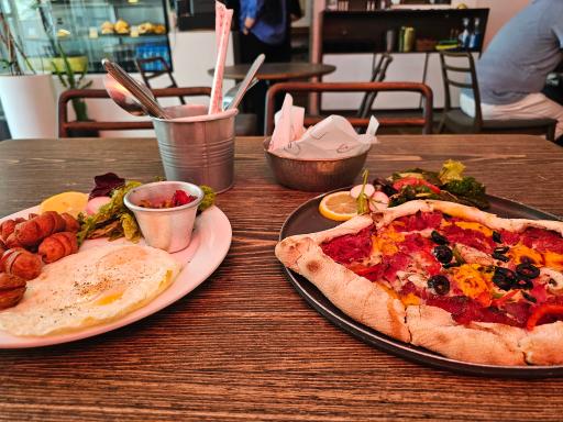 عکس کافه هدایت