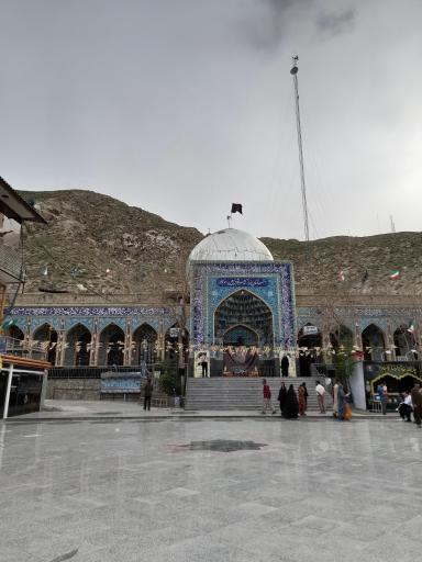 عکس آرامگاه خواجه مراد