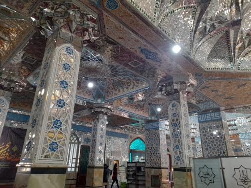 عکس آرامگاه خواجه مراد