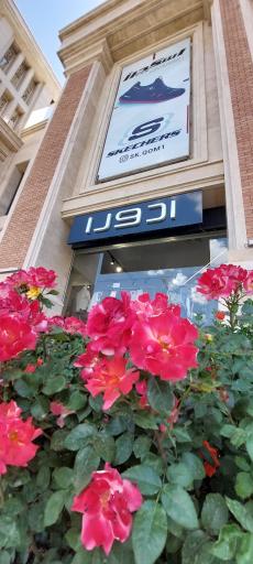 عکس فروشگاه لباس ادورا