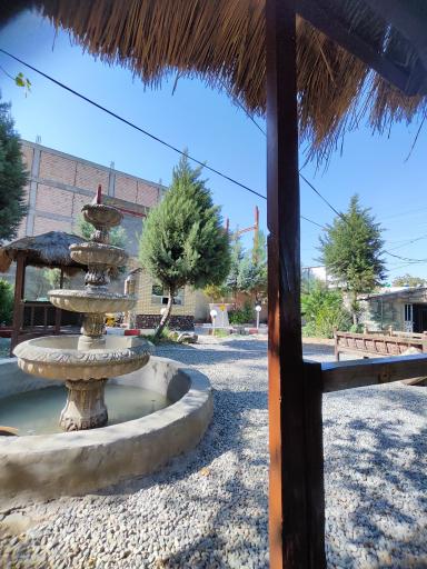 عکس رستوران سنتی امیر خان