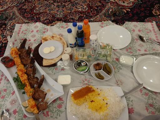 عکس رستوران قصر شاندیز