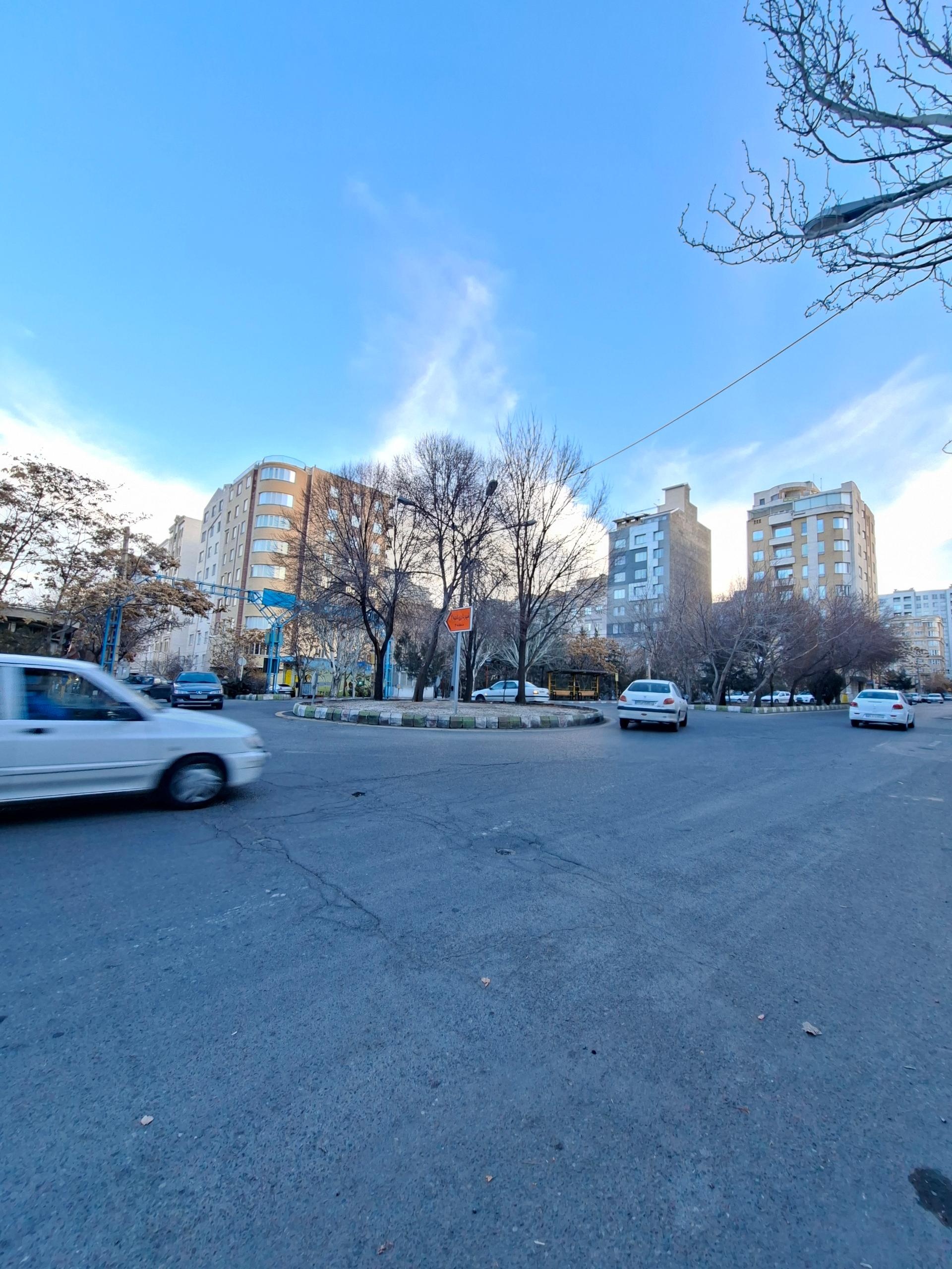 عکس میدان کوی سهند ائل گلی