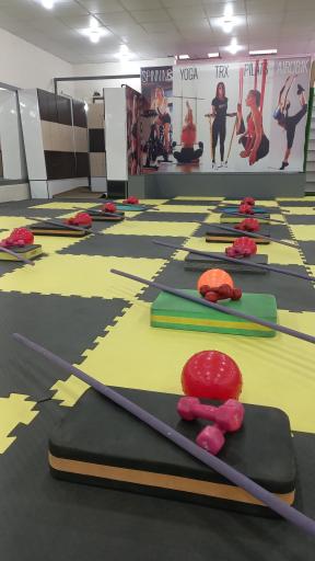 عکس باشگاه ورزشی آپادانا 