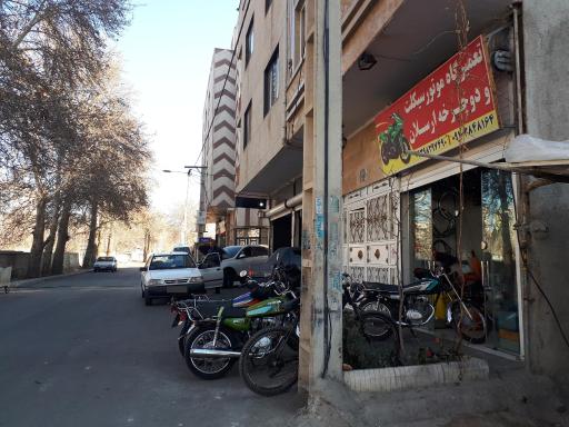 عکس تعمیرگاه موتور سیکلت ارسلان