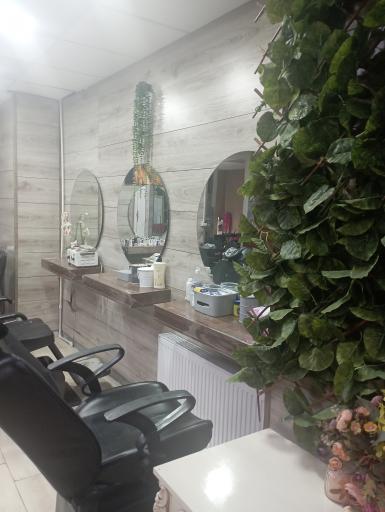 عکس سالن زیبایی شیوا خاتون