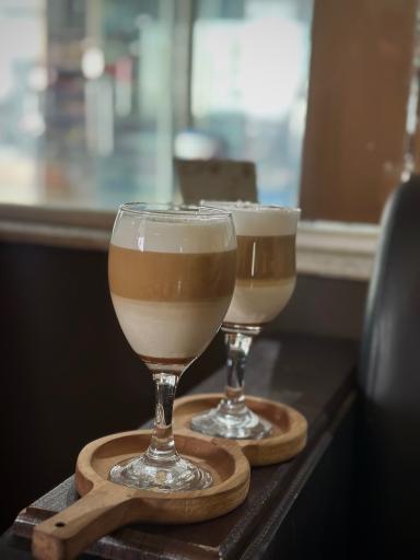 عکس کافی شاپ آرش