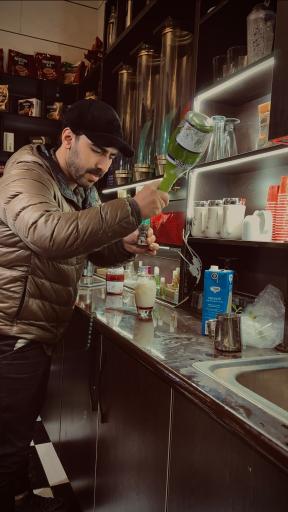 عکس کافی شاپ آرش