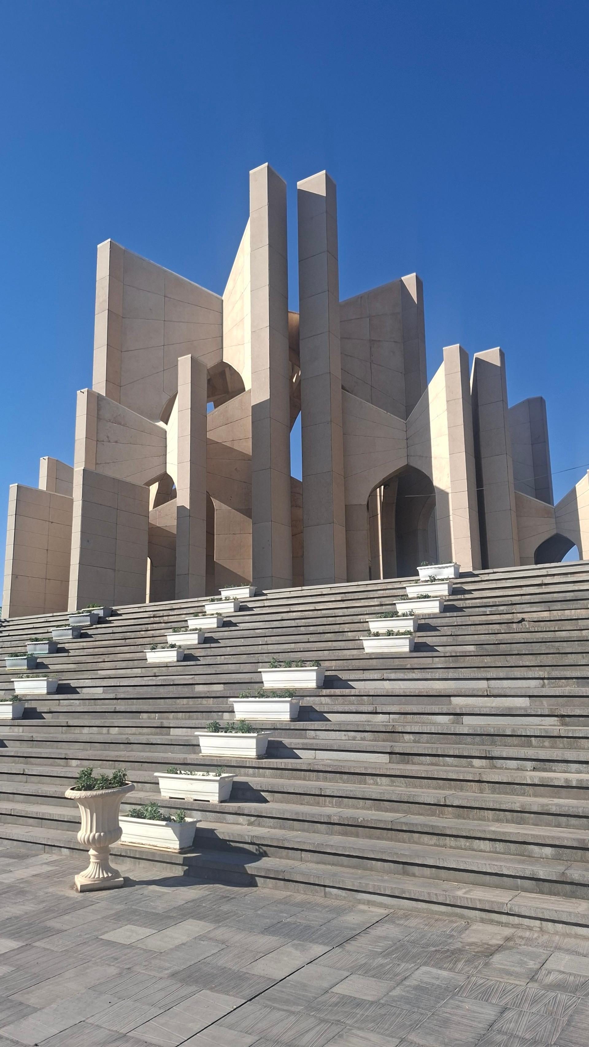 عکس مقبره الشعرا