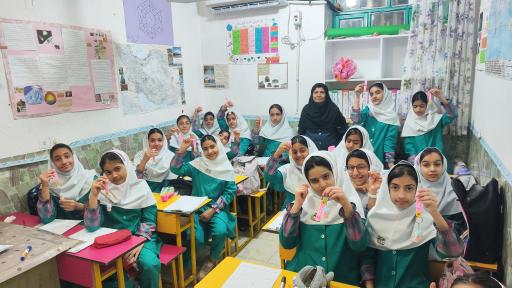 عکس مدرسه و کودکستان پرسشگران خلاق