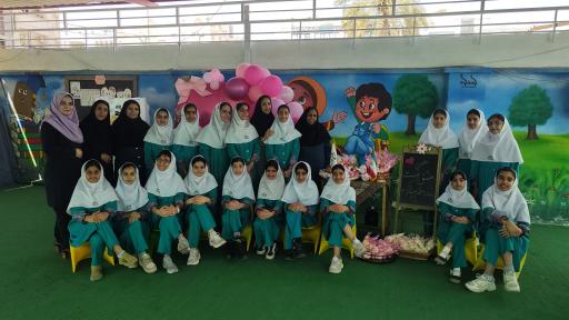 عکس مدرسه و کودکستان پرسشگران خلاق