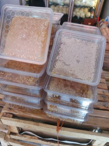 عکس عسل لبنیات سنتی شیرنیا