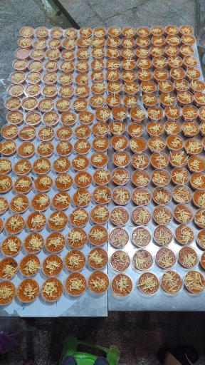 عکس تهیه غذای عید