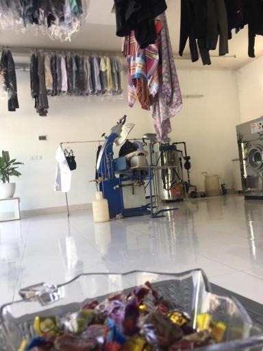 عکس خشکشویی هما اکسپرس