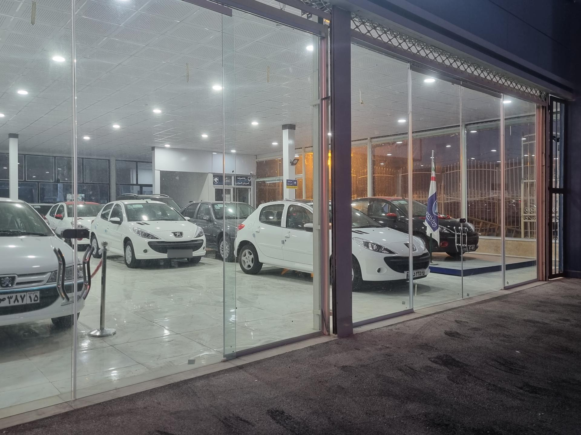 عکس نمایندگی 1864 ایران خودرو