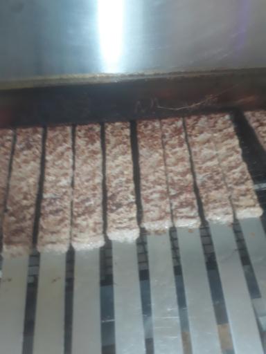 عکس کبابی تاج بناب