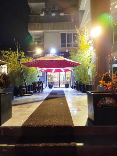 عکس رستوران تنور سنگی