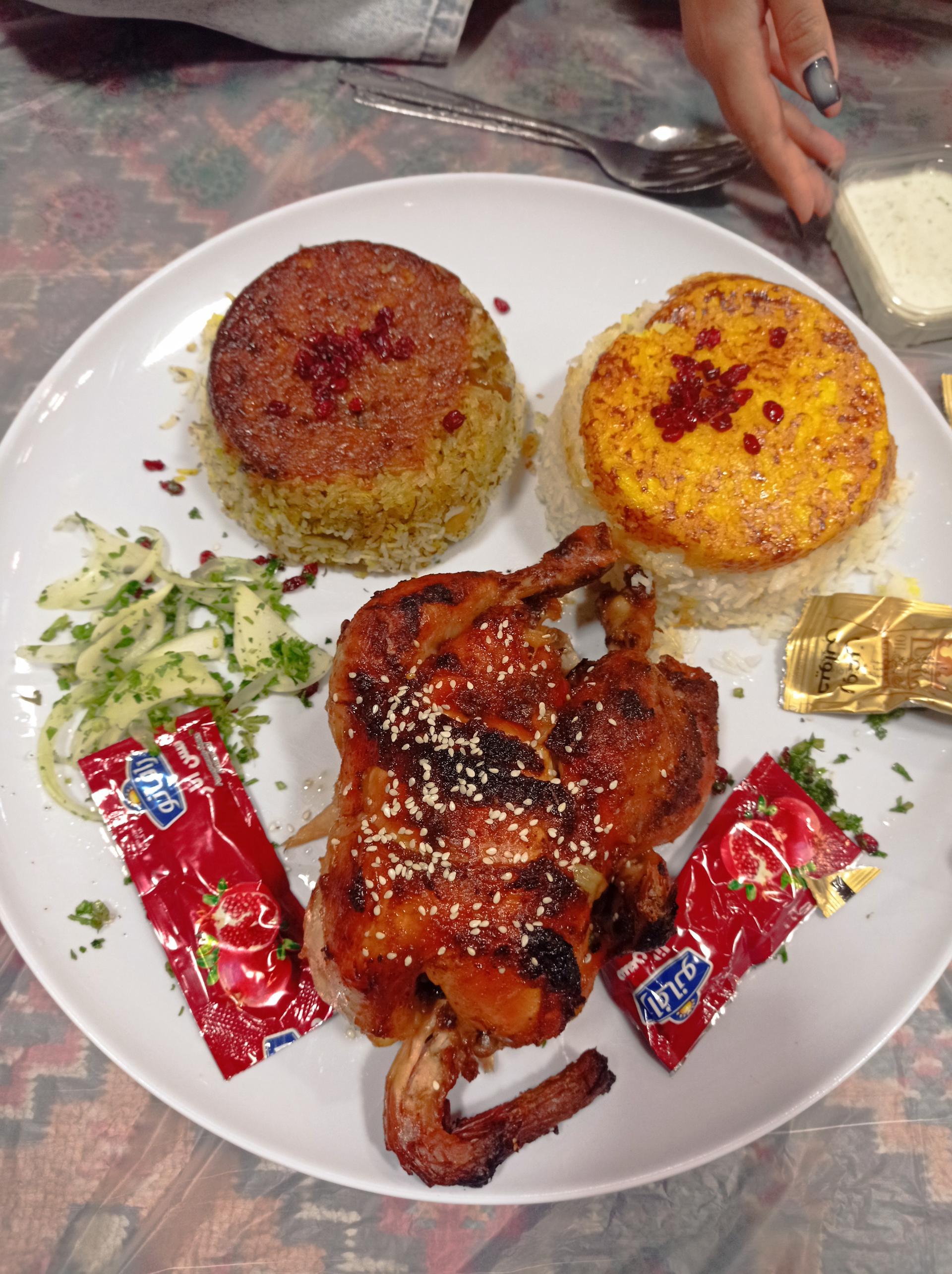 عکس رستوران تنور سنگی