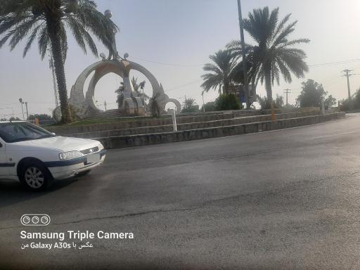 عکس میدان یادمان (استیل)