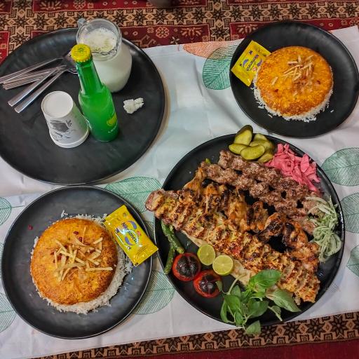 عکس رستوران تنور سنگی